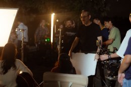 ขมิ้น กิ่งศักดิ์ คัมแบ็ค! ปล่อย "จันทร์สะท้อนใจ (mirror moon)" เพลงแรกในฐานะศิลปินอิสระ โชว์สกิลทำเพลงเองที่บ้านกับพ่อป้าง 