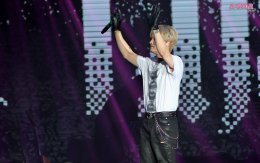ดอกบัวชาบูบอสแจ! 'คิม แจจุง' สวมวิญญาณ Rock Star สุดเท่ เสิร์ฟเพอร์ฟอร์มสุดกร้าวใจพร้อมไลฟ์แบนด์ ใน "2025 KIM JAEJOONG ASIA TOUR CONCERT Beauty in Chaos in BANGKOK"