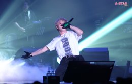 ดอกบัวชาบูบอสแจ! 'คิม แจจุง' สวมวิญญาณ Rock Star สุดเท่ เสิร์ฟเพอร์ฟอร์มสุดกร้าวใจพร้อมไลฟ์แบนด์ ใน "2025 KIM JAEJOONG ASIA TOUR CONCERT Beauty in Chaos in BANGKOK"