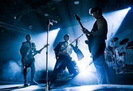 SLOT MACHINE  ประเดิมเปิดเวิลด์ทัวร์ไต้หวัน ปลื้ม!! แฟนๆ ตอบรับดีเกินคาด โชว์จบแฟนเพลงอินไม่จบ จนต้องอังกอร์ถึง 2 รอบ