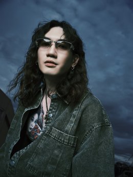 นี่ไม่ใช่แค่การอกหัก แต่คืออาการเสียใจจากความรักจนเกินควบคุมตัวเอง "รักเธอจนเป็นบ้า" ซิงเกิลใหม่จากวง Hard Boy