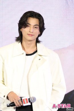 'หลิงหลิง-ออม' แท็กทีม 'กลัฟ-คณาวุฒิ' ร่วมเปิดตัว LEGO® Certified Store ณ วันแบงค็อก แห่งที่ 7 ในประเทศไทย กับคอนเซ็ปต์ "Retailtainment" ผสานความสนุกสุดสร้างสรรค์ใจกลางเมือง