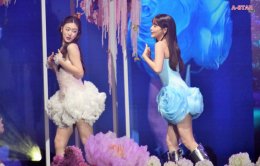 ฮ็อบทั้งฮอลล์! 'ลีน่า-หมิว' พาแฟนคลับหลุดเข้า Wonderland เสิร์ฟความหวานฟินทะลุเพดาน ในงาน "LENAMIU Born to Shine Fan Meeting" 