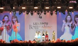 ฮ็อบทั้งฮอลล์! 'ลีน่า-หมิว' พาแฟนคลับหลุดเข้า Wonderland เสิร์ฟความหวานฟินทะลุเพดาน ในงาน "LENAMIU Born to Shine Fan Meeting" 