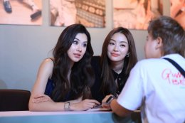แฟนคลับล้นตึกมาลีนนท์! 'ลีน่า-หมิว' แจกโมเมนต์ยิ้มไม่หุบ ในงาน Photobook Fansign ครั้งแรก "LENA & MIU Always Close, Then Closer The Official Photobook Fansign"