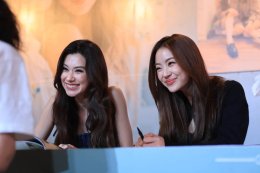 แฟนคลับล้นตึกมาลีนนท์! 'ลีน่า-หมิว' แจกโมเมนต์ยิ้มไม่หุบ ในงาน Photobook Fansign ครั้งแรก "LENA & MIU Always Close, Then Closer The Official Photobook Fansign"