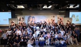 แฟนคลับล้นตึกมาลีนนท์! 'ลีน่า-หมิว' แจกโมเมนต์ยิ้มไม่หุบ ในงาน Photobook Fansign ครั้งแรก "LENA & MIU Always Close, Then Closer The Official Photobook Fansign"
