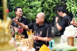 'พิเชษฐ โปรดักชันส์' บวงสรวงภาพยนตร์ "ปอบลากไส้ ไล่กระเจิง" ดึง 'แม่หน่อย ณัฐนี' ตำนานปอบเมืองไทย ประชัน 'เบน-ฮาน่า' พร้อมทัพนักแสดงแน่นจอ!! 'ป๋าโก๋ พิเชษฐ' ลุยกำกับจอเงิน สานต่อจักรวาลผีปอบ!!