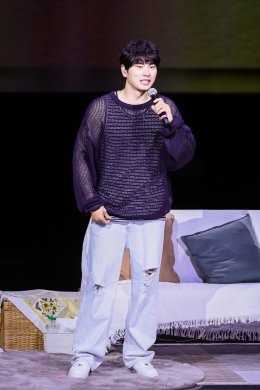 'อี อีคยอง' ส่งต่อโมเมนต์ฟิน แฟนมีตรอบสองที่ไทย น้ำตาซึมกับเซอร์ไพรส์สุดอบอุ่น ใน "LOVE HOLEE DAY VOLUME 2"