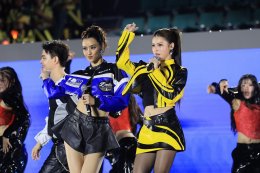 ช่อง 3 ฉลอง 56 ปี สุดยิ่งใหญ่ อลังการเหนือคำบรรยาย รวมซุป'ตาร์มาระเบิดพลังขั้นสุด สร้างปรากฏการณ์สะเทือนทั้งสนาม