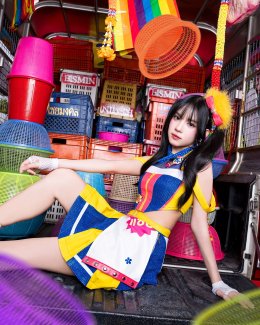 BNK48 x ลำไย ไหทองคำ x อิชิอิ โปรเจกต์คอลแลปครั้งใหญ่ "แค่เพียงมีเธอ" โปรดิวซ์โดย กอล์ฟ F.HERO