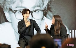 "อากาเซ่ครับ รักมาร์คมุ้ย"! 'มาร์ค ต้วน' อ้อนขั้นสุด เสิร์ฟท่า 'จุ๊บแมว-จุ๊บปลาดาว' สุดคิวท์ ในงานแถลงข่าว MARK   TUAN Silhouette: The Shape of You FANCON 2026 in BANGKOK