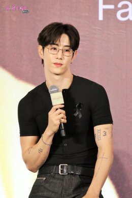 พี่จ๋าเริ่ดเลยล่ะ! 'มาร์ค ต้วน' ทำหัวใจเหล่า 'อากาเซ่' เต้นแรงอีกครั้งกับโมเมนต์สุดพิเศษในงานแถลงข่าวและแฟนไซน์ครั้งแรกในประเทศไทย Shopee x MARK TUAN Silhouette FANSIGN EVENT