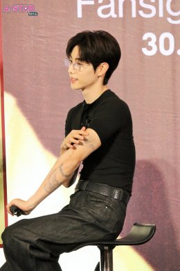 พี่จ๋าเริ่ดเลยล่ะ! 'มาร์ค ต้วน' ทำหัวใจเหล่า 'อากาเซ่' เต้นแรงอีกครั้งกับโมเมนต์สุดพิเศษในงานแถลงข่าวและแฟนไซน์ครั้งแรกในประเทศไทย Shopee x MARK TUAN Silhouette FANSIGN EVENT