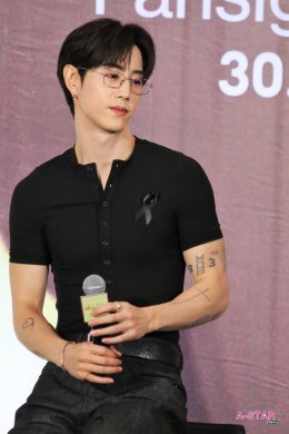 พี่จ๋าเริ่ดเลยล่ะ! 'มาร์ค ต้วน' ทำหัวใจเหล่า 'อากาเซ่' เต้นแรงอีกครั้งกับโมเมนต์สุดพิเศษในงานแถลงข่าวและแฟนไซน์ครั้งแรกในประเทศไทย Shopee x MARK TUAN Silhouette FANSIGN EVENT