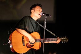 สุดประทับใจ! 'Moderndog' เปิดตัวตนอีกด้านที่ซ่อนอยู่ ถ่ายทอดผ่านบทเพลงบนเวทีคอนเสิร์ต "The Very Beside of Moderndog"