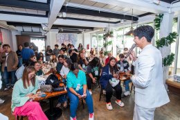 “ไมค์ ภัทรเดช” เสิร์ฟความฟิน! เอ็กซ์คลูซีฟแฟนมีต เพราะเธอนั้นคือรางวัลที่ 1  ใกล้ชิดจนแฟนคลับใจละลาย