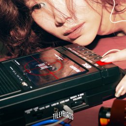 Tilly Birds ปล่อยเพลงสากลซิงเกิล 2 "Retro-39" พาเดินทางสู่อดีตยุค 90s & 2000s ผ่านความคิดถึงคนเก่าที่เรายังเดินออกมาไม่ได้