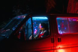 ปาล์มมี่ ฉีกสไตล์ ส่ง "Neon" เพลงใหม่สุดเท่ ดึง 'เอมี่ ทสร' เล่นเอ็มวี