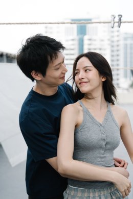 PALMY บันทึกความรู้สึกผ่านเพลง "หลุมอากาศ" พร้อม MV บีบหัวใจ นำแสดงโดย ณิชา - ไอซ์ซึ