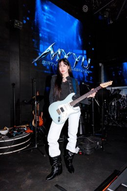 ฉลองวันเกิด 27 ปี 'มายยู-กวิสรา' ปล่อย Moment เพียบ! ในแฟนมีตมินิคอนเสิร์ต MYYUs Birthday Celebration