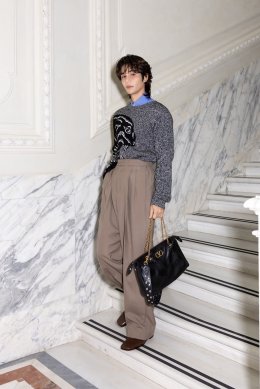 ปังอย่างต่อเนื่อง! 'Jeff Satur' นั่งฟร้อนท์โรว์ชมโชว์ระดับโลก "Maison Valentino Fall Winter 2026-2027" ในฐานะ Brand Ambassador ณ กรุงโรม ประเทศอิตาลี