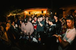 Mr. Saxo Love อัลบั้มเปิดตัว Tobii เจ้าพ่อเพลง R&B-Afrobeats ภายใต้ Def Jam Thailand เปิดตัวเพลงแรก "Banana" ในบรรยากาศ pool party สุดแซ่บ ยืนหนึ่งสายแดนซ์อีกครั้ง