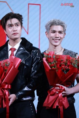 แฟนๆ ใจละลาย กรี๊ดสนั่น! 'เจมีไนน์-โฟร์ท' เสิร์ฟความฟินคู่จิ้นสู่ครอบครัวทรูดีแทค 5G เลือกทรูแล้ว ก็รักเลย MyPlanWithYOU เสิร์ฟแพ็ก "5G MyPlan DIY" อิสระเลือกเน็ตโทรไลฟ์สไตล์ได้ตามใจ พร้อม YOU Club คลับสุดชิคเติมเต็มชีวิตแบบ Gen Z 