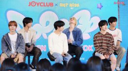 บูสต์บูสต์ไม่อ่อม! 'NCT WISH' ชวน 'N-Citizen' มาไขรหัสลับแห่งความสุข ให้ใจ 'poppop' (ป็อปป็อป) ไปด้วยกัน ในงานแถลงข่าว "2025 NCT WISH ASIA TOUR LOG in BANGKOK"