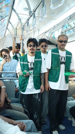 เตรียมโบก! พี่หนุ่ม-นนท์ ชวนขึ้นรถเมล์ฟรี 50 คันทั่วกรุงเทพฯ กับ 'เนสกาแฟกระป๋องรถเมล์' ท้าพิสูจน์ความอร่อยตรงสเปก แท็กทีม ป๋อง-กพล และก๊วนโอฮาน่า จัดเต็มความฟินทุกวันพุธ 30 เม.ย.21 พ.ค. นี้