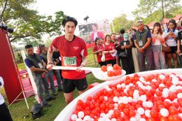 'เก้า นพเก้า' นำทีม 'แอน เฟย' ร่วมวิ่งเริ่มต้นวันดีๆ ในงาน "เนสกาแฟ รัน 2026" พร้อมสวมบทบาริสต้าสุดหล่อ เสิร์ฟความอร่อยของเนสกาแฟ เรดคัพกว่า 5,000 แก้ว