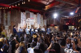 Netflix ชวนแฟนๆ ปลุกตำนานสะท้านเมือง เปิดตัว "ตี๋ใหญ่ ฤกษ์ดาวโจร" ดึง "อาโป" สวมแจ็กเก็ต ใส่แว่นเหลือง สร้างปรากฏการณ์สุดไอคอนิก ก่อนเตรียมสตรีม 13 พฤศจิกายนนี้ ที่ Netflix เท่านั้น!