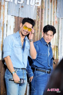 Netflix ชวนแฟนๆ ปลุกตำนานสะท้านเมือง เปิดตัว "ตี๋ใหญ่ ฤกษ์ดาวโจร" ดึง "อาโป" สวมแจ็กเก็ต ใส่แว่นเหลือง สร้างปรากฏการณ์สุดไอคอนิก ก่อนเตรียมสตรีม 13 พฤศจิกายนนี้ ที่ Netflix เท่านั้น!