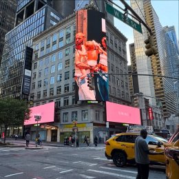 ให้โลกทั้งใบเป็นสีชมพู! ประเทศไทยต้อนรับ SWAG II อัลบั้มใหม่จาก Justin Bieber ด้วย Lighting Projection ที่ชายหาดหัวหิน พร้อมหลากหลายครีเอชั่นจากแลนด์มาร์คชื่อดังทั่วโลก