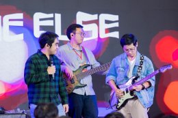 PAPER PLANES - โจอี้ แท็กทีมกองทัพศิลปิน มอบความสุขเกินพิกัด ในงาน “PIRIYAPUL 50th Anniversary JOURNEY TO THE UNIVERSE” งานฉลองครบรอบ 50 ปี “พิริยพูล” จัดเต็ม 3 วัน ครบรสความบันเทิง ชิม ชม ช็อป