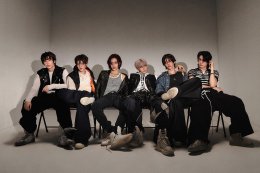 RIIZE (ไรซ์) ถ่ายทอดตัวตนของวงที่เติบโตอย่างไม่หยุดยั้ง ในอัลบั้มเต็มชุดแรก 'ODYSSEY' (โอดิสซีย์) เพลงไตเติล 'Fly Up' (ฟลาย อัป) มาพร้อมการแสดงสุดโดดเด่นราวกับละครเวทีวัยรุ่น