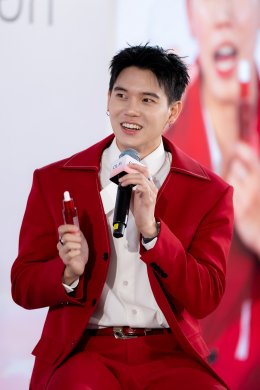'พอลล่า เทเลอร์' ควงคู่จิ้น 'หยิ่น-วอร์'  ชวนต่อเวลาความ YOUNG กับเซรั่มสูตรใหม่ล่าสุดจาก OLAY งาน "OLAY Ultra Firming ทุกวัน YOUNG ได้อีก"