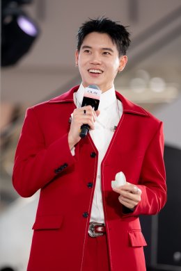 'พอลล่า เทเลอร์' ควงคู่จิ้น 'หยิ่น-วอร์'  ชวนต่อเวลาความ YOUNG กับเซรั่มสูตรใหม่ล่าสุดจาก OLAY งาน "OLAY Ultra Firming ทุกวัน YOUNG ได้อีก"
