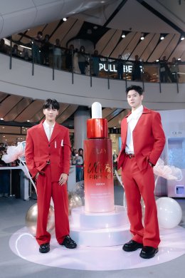 'พอลล่า เทเลอร์' ควงคู่จิ้น 'หยิ่น-วอร์'  ชวนต่อเวลาความ YOUNG กับเซรั่มสูตรใหม่ล่าสุดจาก OLAY งาน "OLAY Ultra Firming ทุกวัน YOUNG ได้อีก"