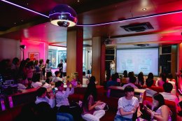 ทำถึงจนศิลปินรีโพสต์! Olivia Rodrigo drop dead karaoke อีเวนต์คาราโอเกะฉลองคัมแบ็ก แฟนไทยแข่ง-ร้องเพลงคาราโอเกะกันสนุกสุดเหวี่ยงแทบไม่วางไมค์ พร้อมฉลองต่อยาวๆ กับ Photobooth เฟรมสุด Exclusive ที่ SUCH A SMALL WORLD วันนี้-31 ส.ค. นี้