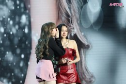 ฮ็อบกันสนั่นฮอลล์! "หลิง-ออม" เสิร์ฟโมเมนต์สุดหวาน ทำ "เจ้าความรัก" ฟินกันถ้วนหน้า ในงาน "Only You, Only Us, Only Now! Fan Meet" 