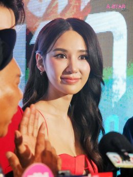 ทุกเสียงรอบสื่อยัน "นากรักมาก ม๊ากมาก" หนังน่ารักม๊ากมาก ฮา-ซึ้ง น้ำตาไหล 'หม่ำ-เท่ง-โหน่ง' คัมแบคจัดเต็มครบรส คริส-ญดา เคมีดีม๊ากมาก 