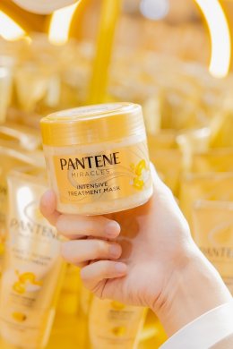 "หลิง - ออม" พาคนไทยอินเลิฟประสบการณ์ "ปังฏิหารย์ผมสวย" ใหม่! PANTENE MIRACLES TREATMENT WITH MELTING PRO-V PEARLS ครั้งแรกในไทยกับทรีทเม้นท์ไข่มุกโปร-วิตามิน ที่มองเห็นได้จริงด้วยตาเปล่า!