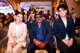 ทัพนักแสดง ทีมนักเตะ และแฟนคลับรวมตัวอบอุ่น ส่งกำลังใจเต็มพื้นที่ รอบกาล่าพรีเมียร์ "เดอะโค้ช รถขนฝัน" เตรียมออกขับเคลื่อนแรงบันดาลใจ 8 ต.ค.นี้ ในโรงภาพยนตร์