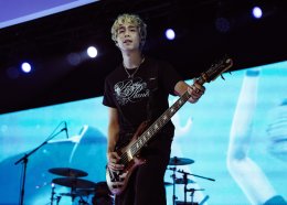 Paper Planes ระเบิดพลังร็อกสะเทือน K-Wave! สมมงร็อกไทยหนึ่งเดียวใน K-LIVE FESTIVAL BAND:AGE in Bangkok แฟน K-Pop ทำถึง! กระโดดร้องตามสนั่นฮอลล์ ผสาน 2 วัฒนธรรมดนตรีสุดลงตัว