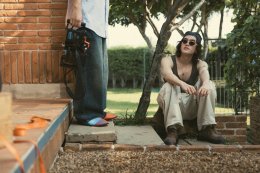 "รักให้เธอได้รู้ (Proof.)" เพลงที่ถ่ายทอดมุมมองอ่อนโยนของ PUN จากอีพี While Im Away ของฝากดูต่างหน้า ในวันที่ความรักยังสวยงาม