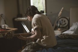 "รักให้เธอได้รู้ (Proof.)" เพลงที่ถ่ายทอดมุมมองอ่อนโยนของ PUN จากอีพี While Im Away ของฝากดูต่างหน้า ในวันที่ความรักยังสวยงาม