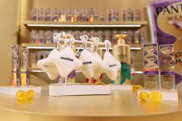 'PiXXiE' และ 'นัทฮง' ร่วมสัมผัสนวัตกรรมทรีทเม้นท์ใหม่ "Pantene Miracles Vitamin Ampoule" คลิกปุ๊บ ผมกลอสปั๊ป!