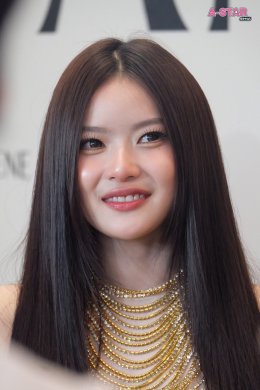 'PiXXiE' และ 'นัทฮง' ร่วมสัมผัสนวัตกรรมทรีทเม้นท์ใหม่ "Pantene Miracles Vitamin Ampoule" คลิกปุ๊บ ผมกลอสปั๊ป!