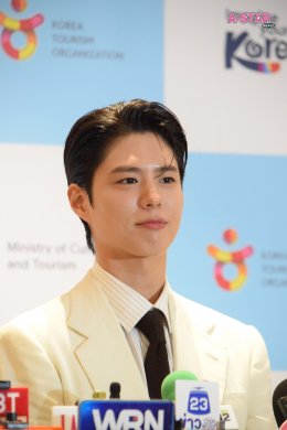 ท่านทูตสุดหล่อ! 'พัค โบกอม' ชวนแฟนๆ ชาวไทย ช้อป-ชม-ชิม และสัมผัสเสน่ห์ที่ไม่รู้จบของเกาหลีในงาน Thai International Travel Fair